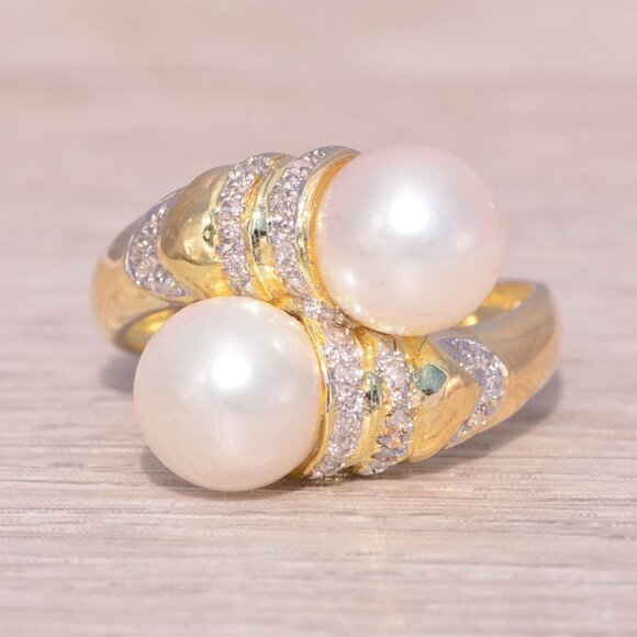 Akoya Pearls and Natural Diamond Ring in Yellow Gold